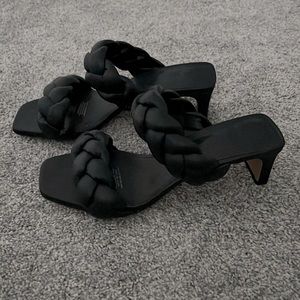 H&M black modern mules